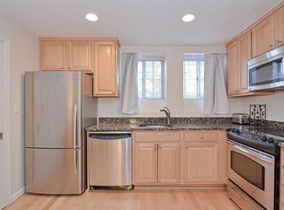 101 Colchester St #B305, Brookline, MA 02446