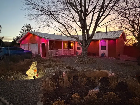 1115 Hupmobile Dr NE, Albuquerque, NM 87123