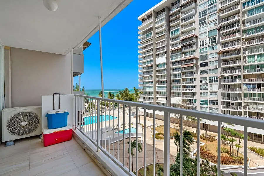 1 bed, 1.0 bath, 494 sqft, $1,600 — Photo 3