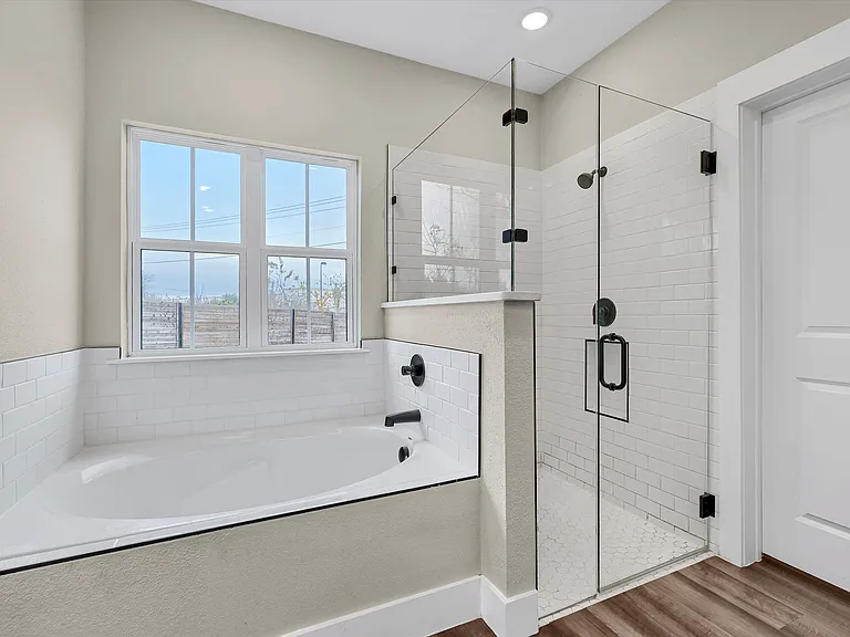 521 Saucer Dr — Photo 18