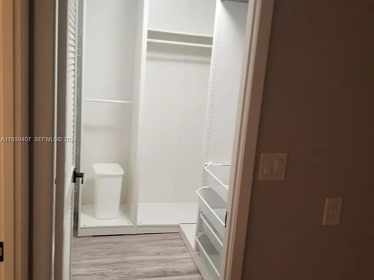 2500 Parkview Dr #2517 — Photo 13