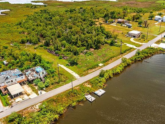 4th image of 5941 Bayouside Dr