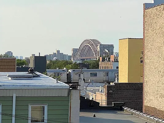 Rented by Corcoran | media 21