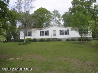 1001 Lee Boren Rd, Porterville, MS 39352