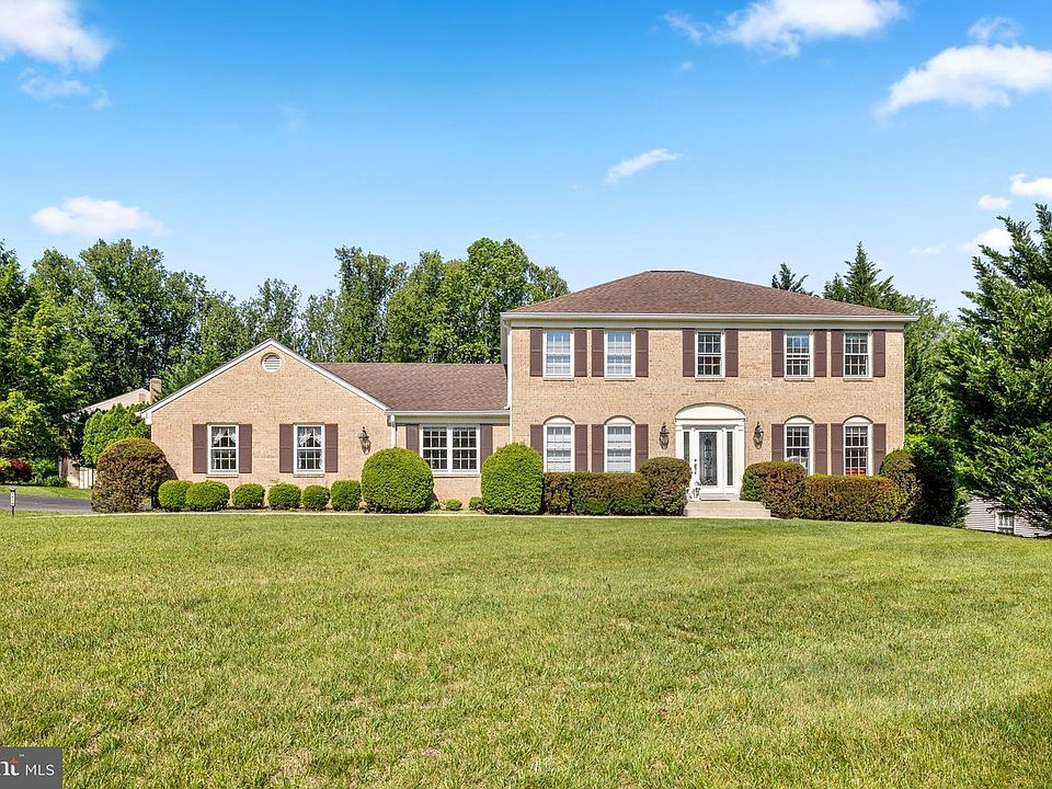 1st image of 1416 Rosewood Hill Dr