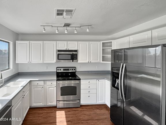 2nd image of 4731 N 87TH Avenue