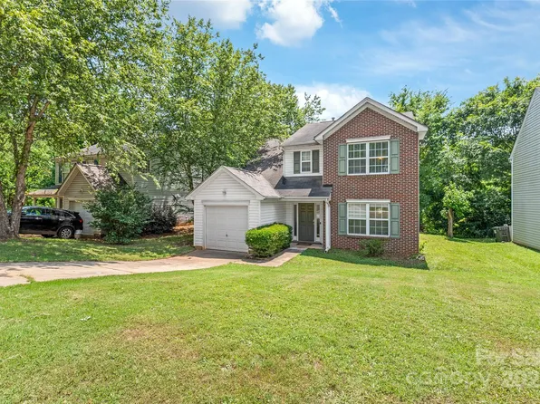 1276 Winding Path Rd, Clover, SC 29710