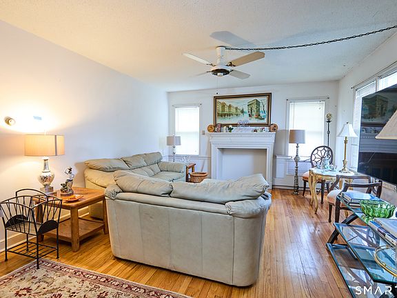 4th image of 625 Clark Street