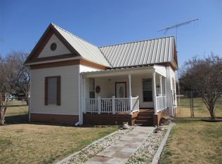 608 N Colorado St, Whitney, TX 76692