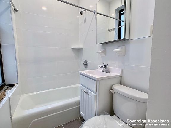 4th image of 3133 Broadway APT 16