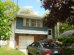 29A Ralph St, Holbrook, NY 11741