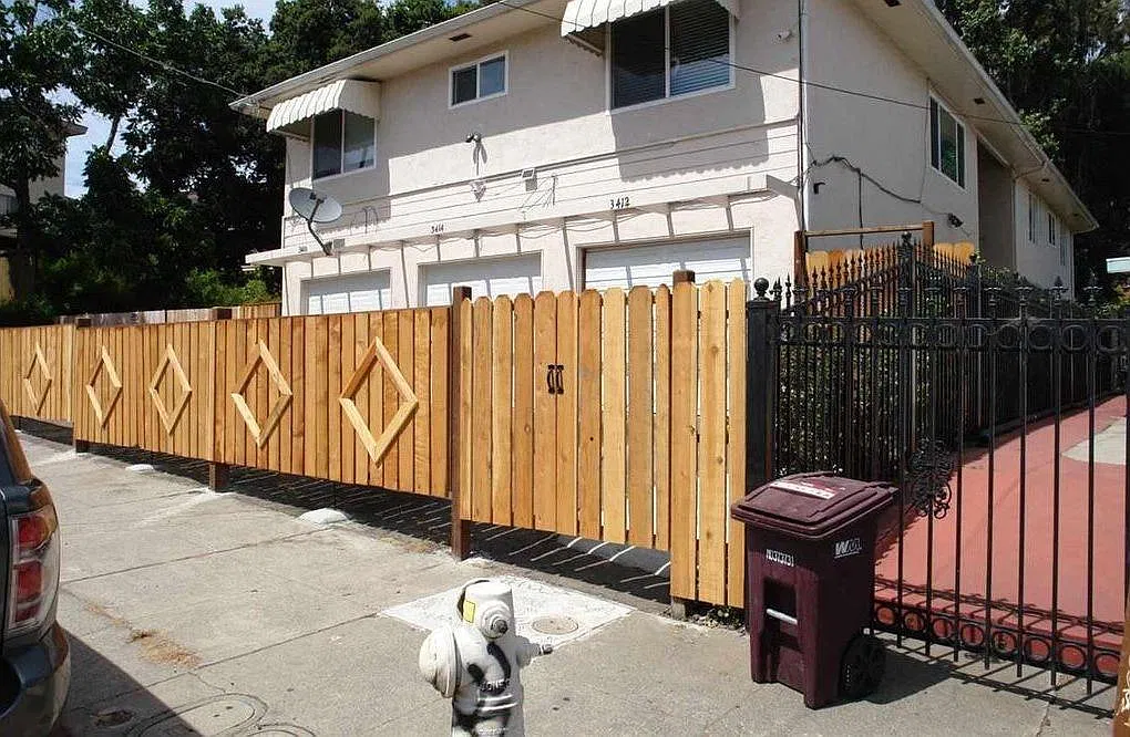 3410 Salisbury St — Photo 1