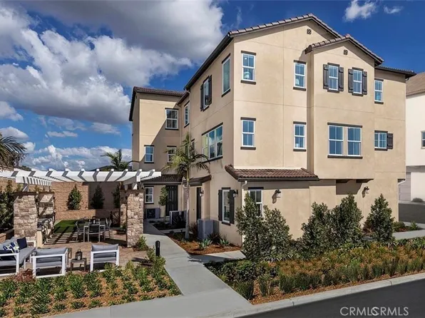 780 N Ethan Way, Anaheim, CA 92805
