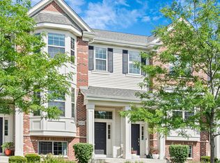 0N069 Forsythe Ct, Winfield, IL 60190