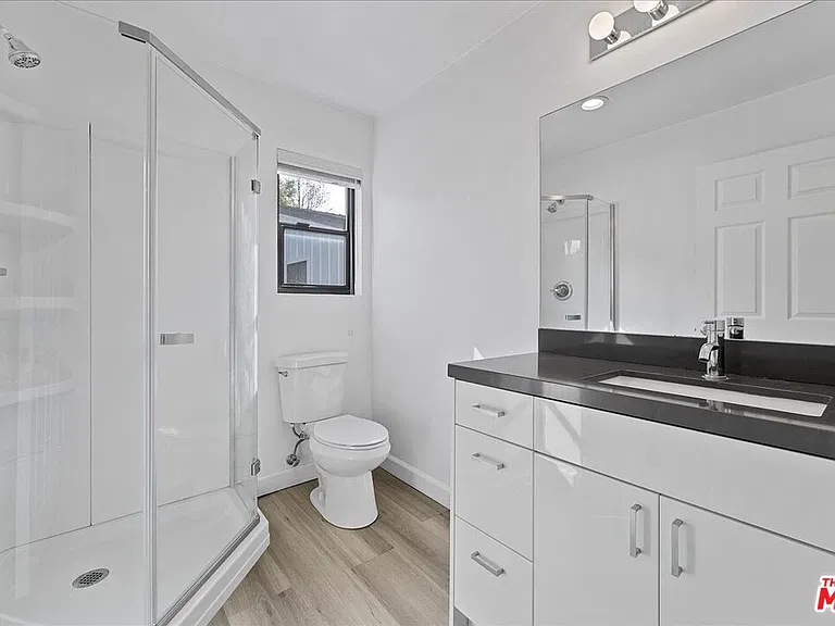 721 Beloit Ave — Photo 13
