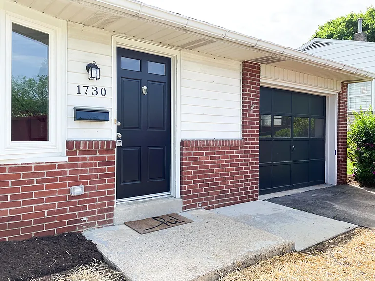 1730 Hemlock Rd — Photo 5
