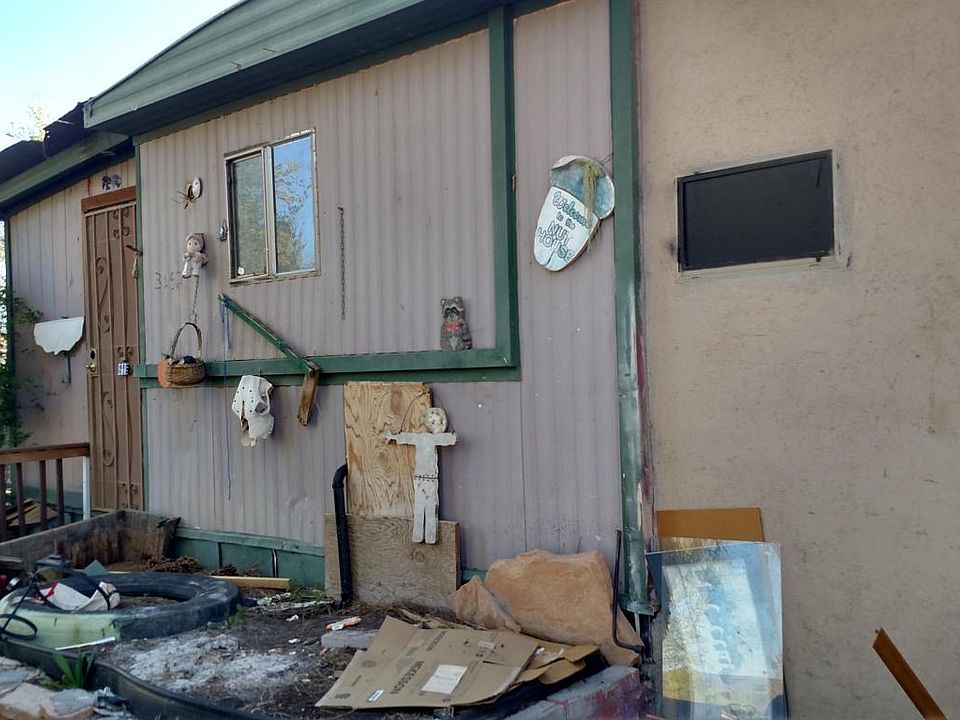 2nd image of 3152 N Kings Hwy W