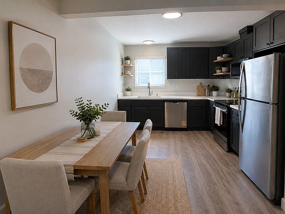 3rd image of 635 Adams St #7