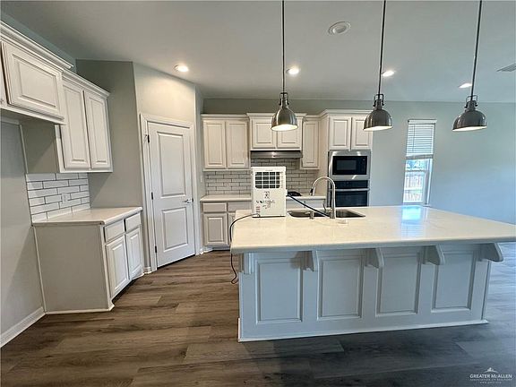 3rd image of 14329 Chalk Ridge Dr
