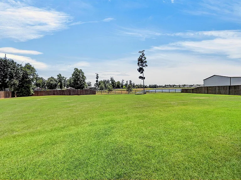 12360 N Chestnut Hills Dr — Photo 32