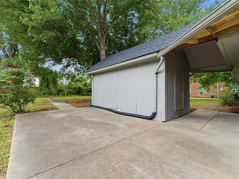 393 Old Acworth Rd — Photo 18