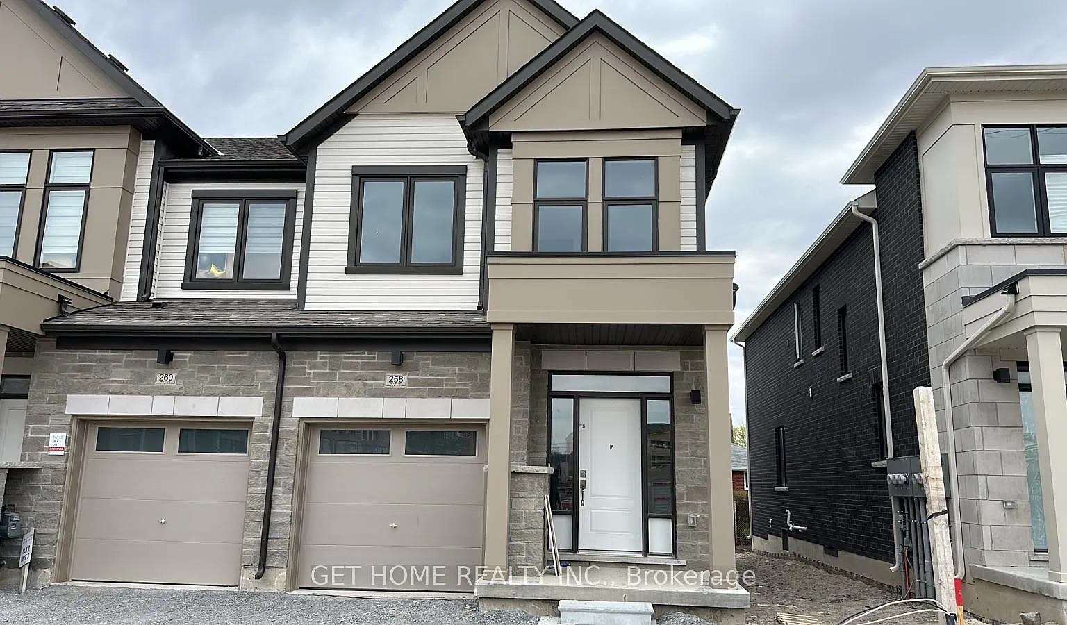 3 bed, $2,800 — Photo 1