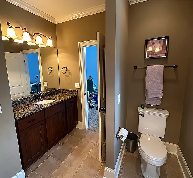 734 Cotswold Way — Photo 8