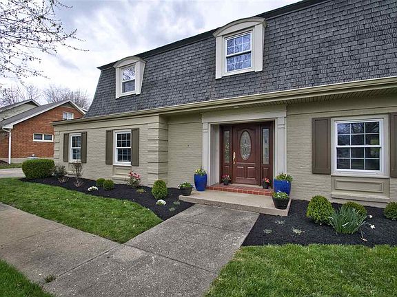 4th image of 3 Dartmouth Dr