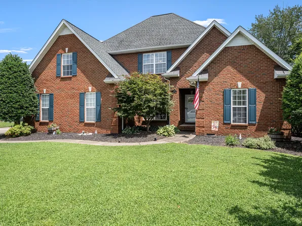 2216 Westwood Dr, Murfreesboro, TN 37130