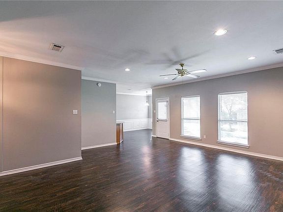 4th image of 123 E Dawn Dr
