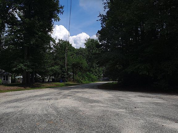 4th image of 6567 Pine Haven Cir