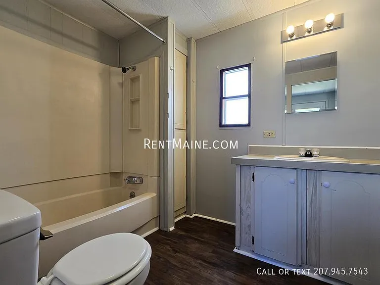 126 C St — Photo 8