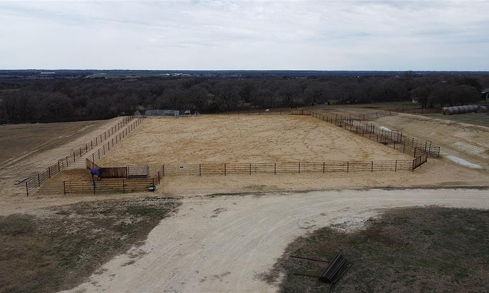 3715 County Road 275, Stephenville, TX 76401 MLS 20261636 Zillow