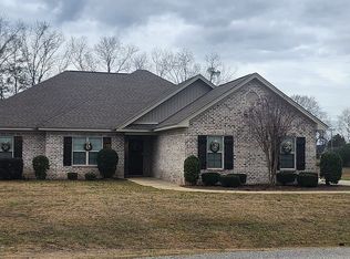 474 Jennifer Ln, Deatsville, AL 36022