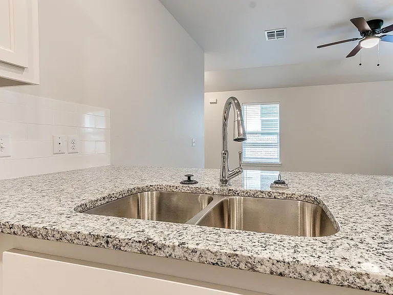 3801 Franks Way — Photo 16