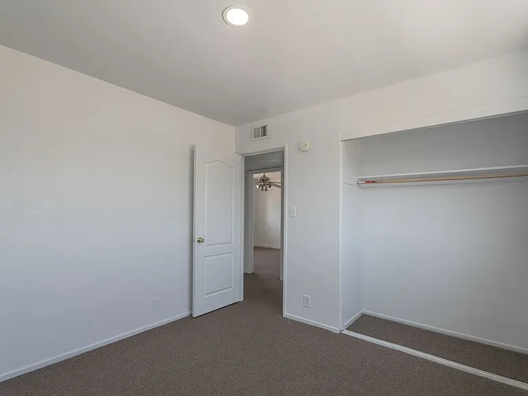 2298 Golden Arrow Dr — Photo 13