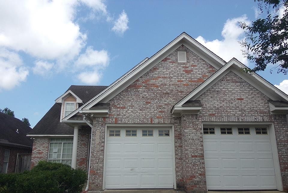 1st image of 205 Pear Orchard Dr
