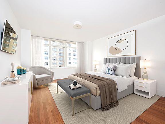 3rd image of 300 E 55th St APT 7A