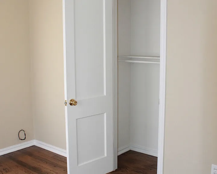 207 E Rickenbacker Dr — Photo 10