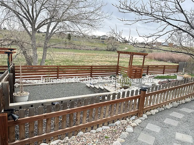 7402 Eagle Rock Dr — Photo 45