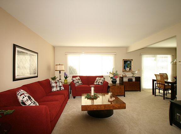 2nd image of 1216 Spruce Ct