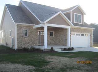 230 Margaret Ln, Washington Court House, OH 43160