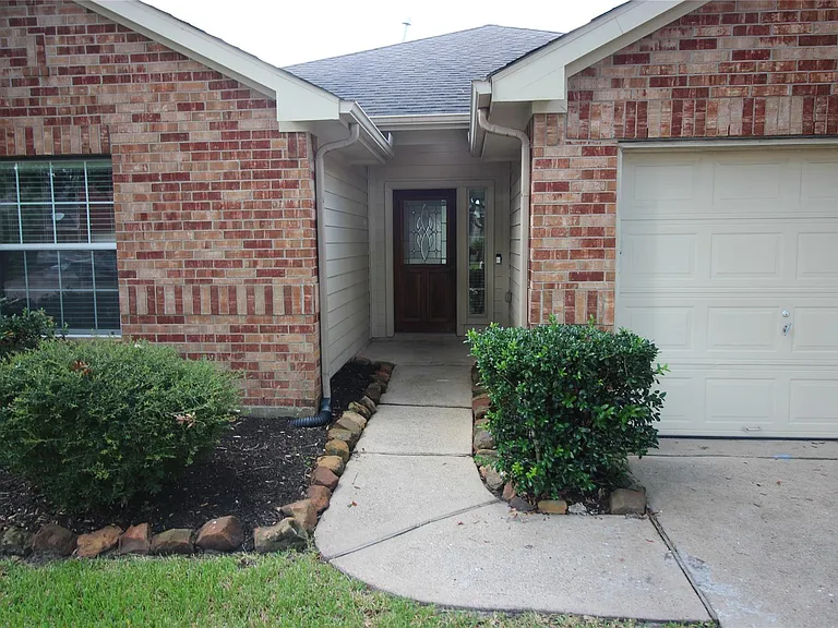 16531 Sperry Gardens Dr — Photo 4