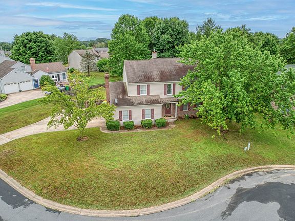 3rd image of 404 Eagle Nest Dr