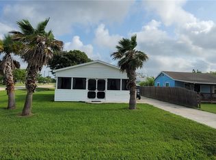 101 E Saint Louis Ave, Seadrift, TX 77983