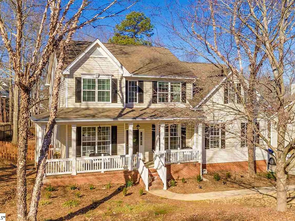 1st image of 3 Whiffletree Dr