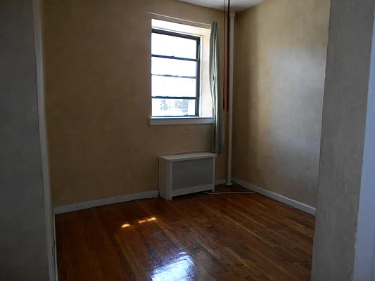 Rented by RC Realty Group of New York Inc | media 10