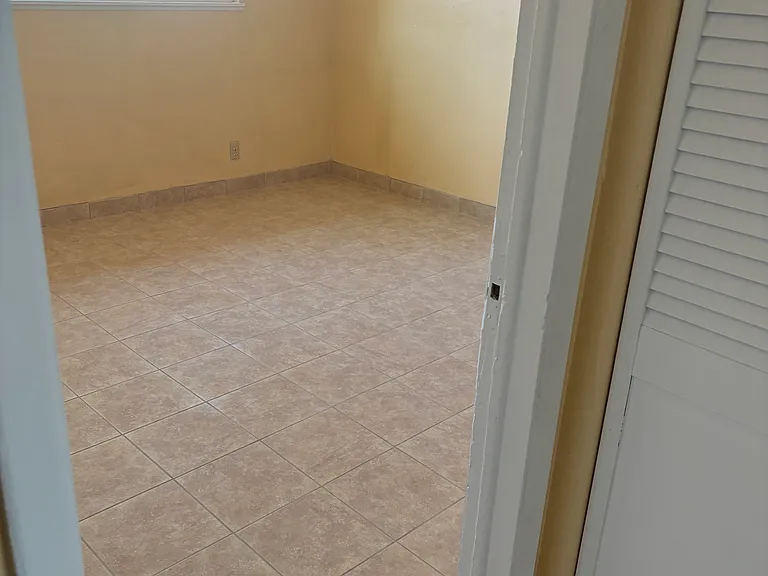 4417 W Bonanza Rd — Photo 20