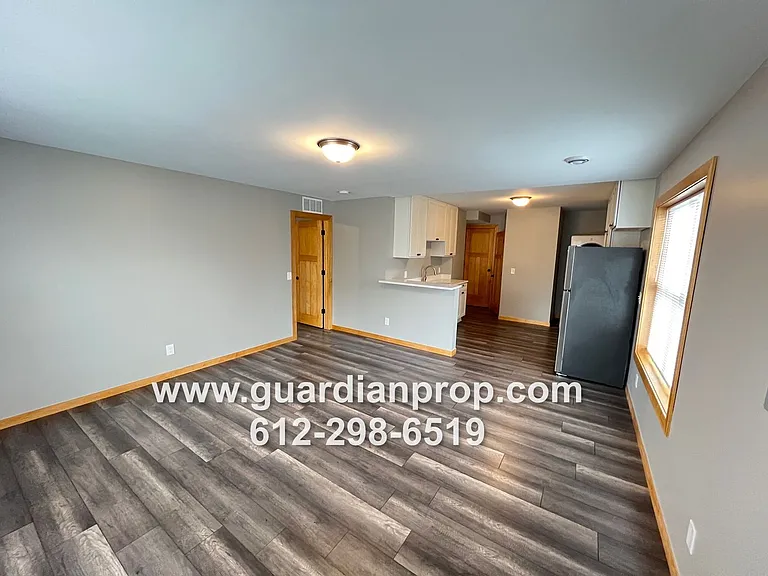 1783 Dayton Avenue — Photo 22
