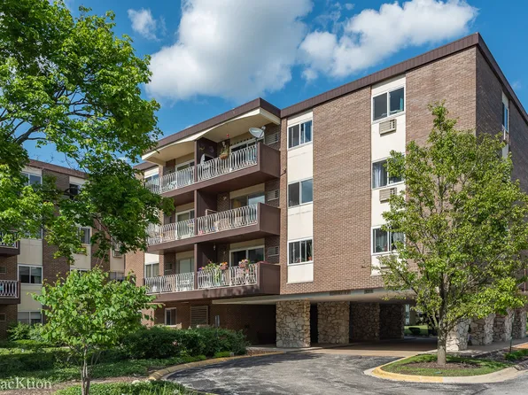 1311 S Finley Rd APT 305, Lombard, IL 60148